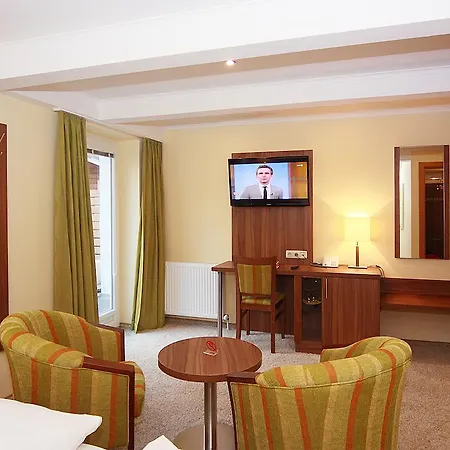 Goldener Adler Szálloda 3*