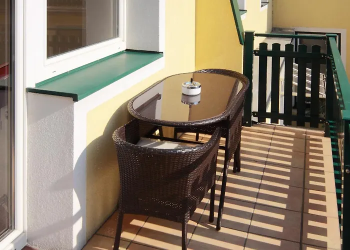 Goldener Adler فندق