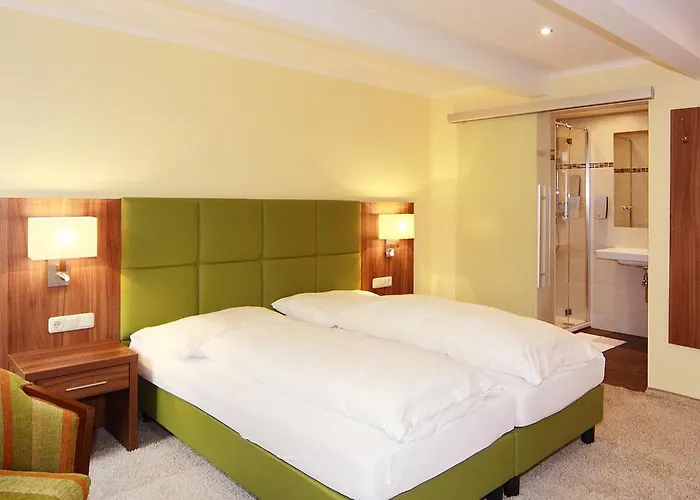 Hotel Goldener Adler 3*